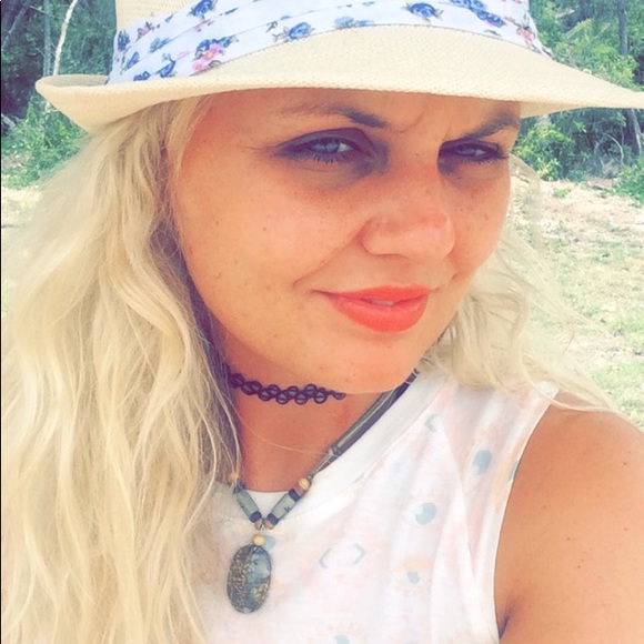 clarabella338